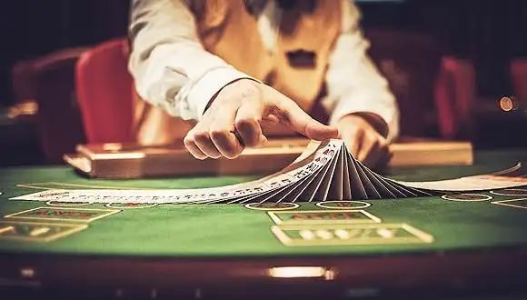 Filipino player completing a withdrawal on phjl apk mobile app